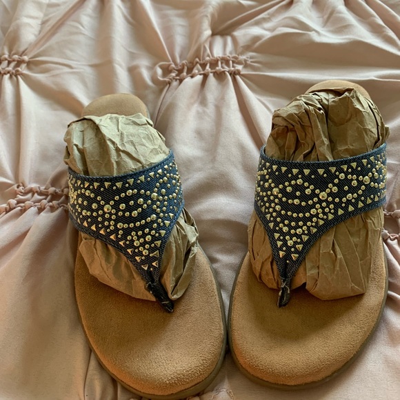 Rialto Denim with Gold Thong Sandals - Picture 1 of 7